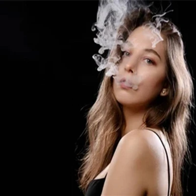 Η πώληση ηλεκτρονικών τσιγάρων επιτρέπεται να συνεχιστεί χωρίς περιορισμούς γ...
