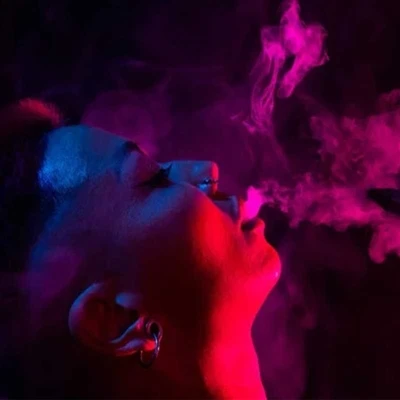 Γιατί το Vape μου μυρίζει καμένο;